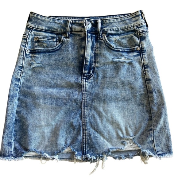 American Eagle Outfitters Dresses & Skirts - American Eagle Super Soft Denim Jean Mini Skirt Women’s Size 2